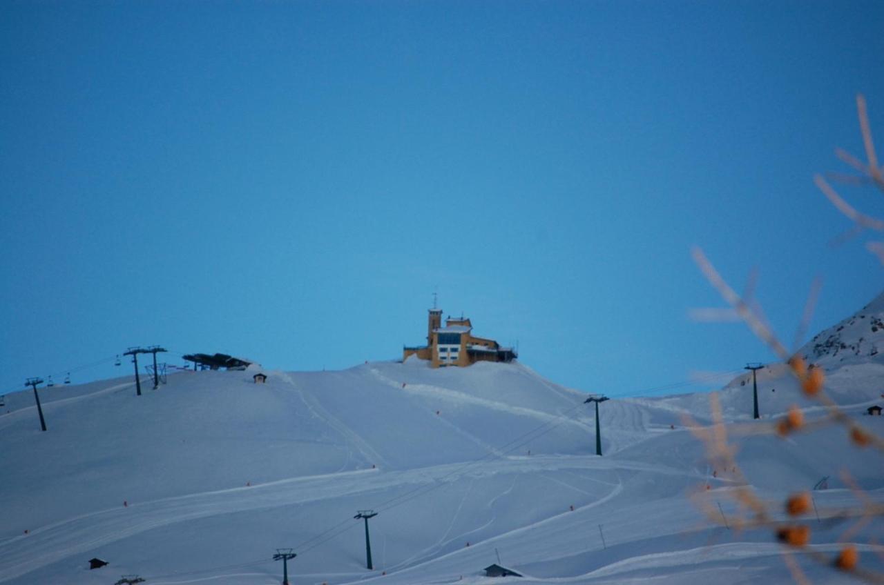 Tana Della Volpe Hotell Colle Colle Sestriere Eksteriør bilde